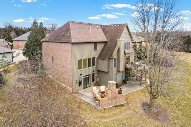 2701 BRISTOL LAKE DR, Columbia, MO 65201