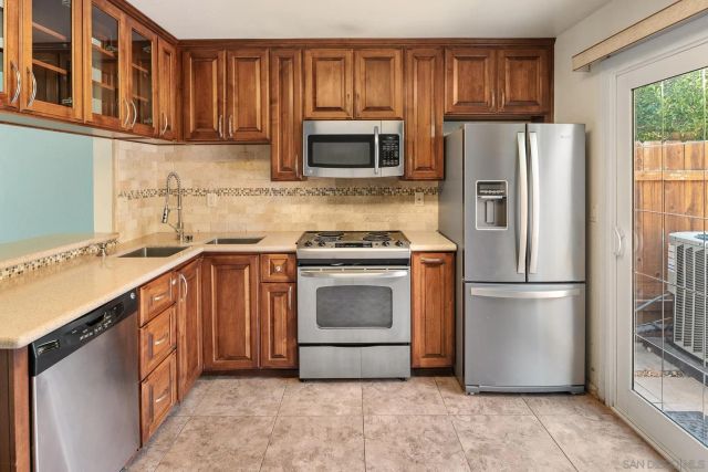 6544 Bell Bluff, San Diego, CA 92119