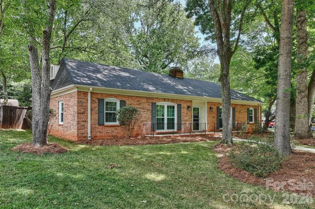 9301 Hinson Drive, Matthews, NC 28105