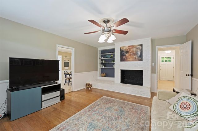 9301 Hinson Drive, Matthews, NC 28105