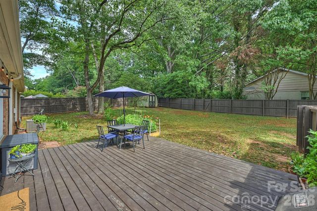 9301 Hinson Drive, Matthews, NC 28105