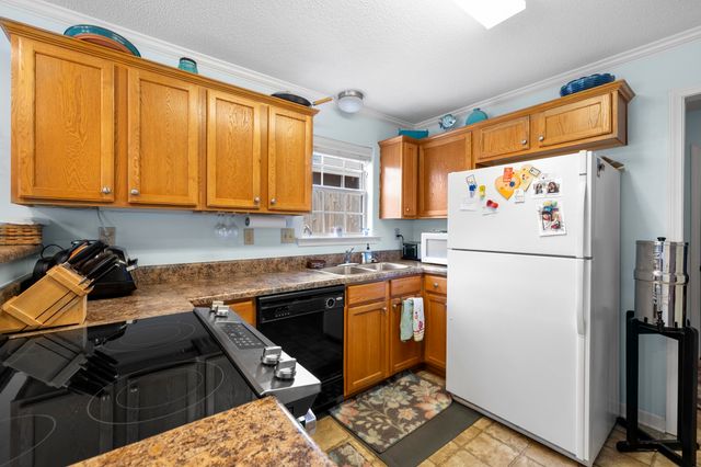20 WILLOW BIRCH CV, Somerville, TN 38068