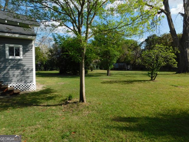 206 E Lane Street, Brooklet, GA 30415