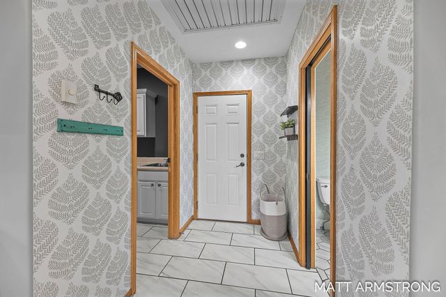 2135 Hilltop View Drive, Dorr Twp, MI 49323