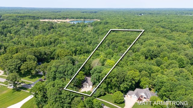 2135 Hilltop View Drive, Dorr Twp, MI 49323