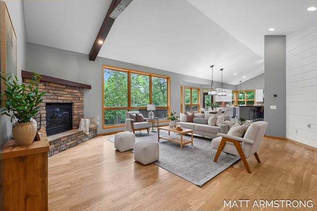 2135 Hilltop View Drive, Dorr Twp, MI 49323