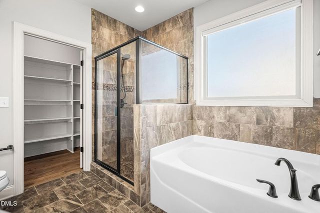 86 Sharpstone Lane, Clayton, NC 27527