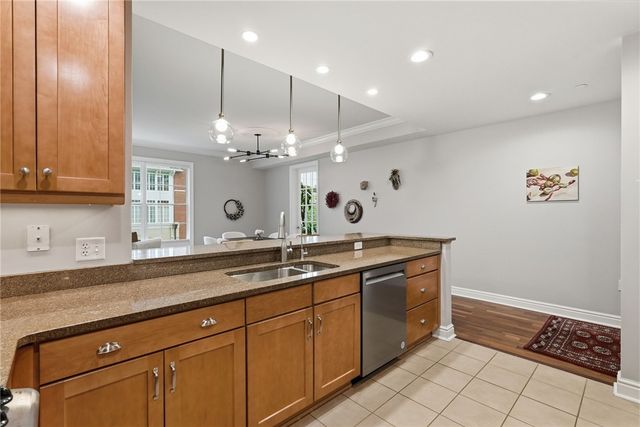 1219 Crescent Place 2D, Squirrel Hill, PA 15217