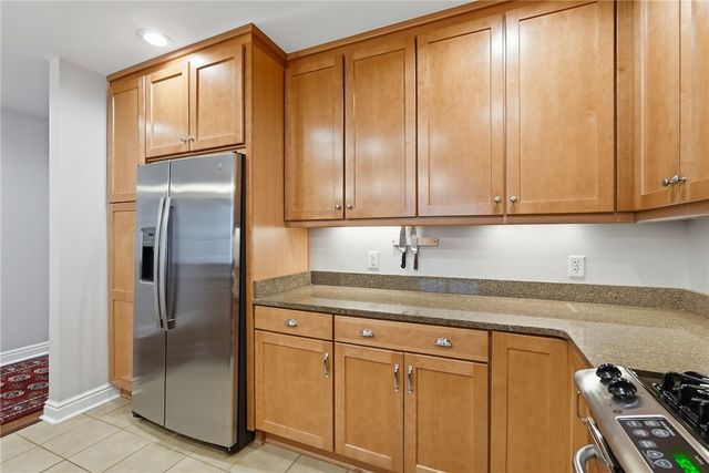 1219 Crescent Place 2D, Squirrel Hill, PA 15217
