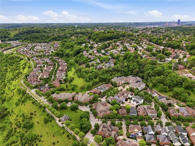 1219 Crescent Place 2D, Squirrel Hill, PA 15217