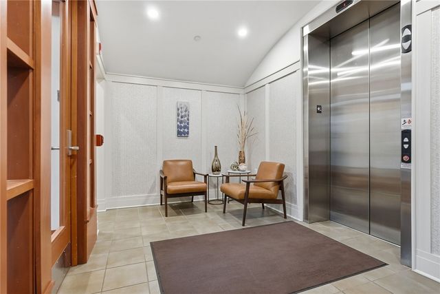 1219 Crescent Place 2D, Squirrel Hill, PA 15217