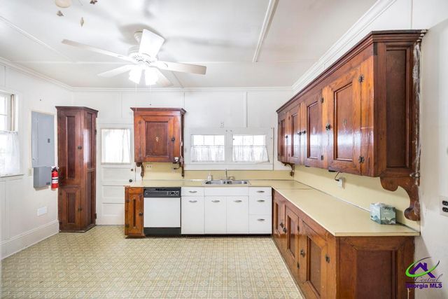 128 Mossland Drive, Perry, GA 31069