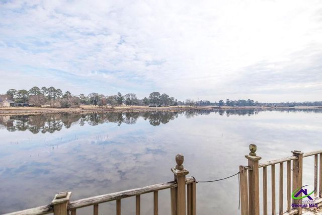 128 Mossland Drive, Perry, GA 31069