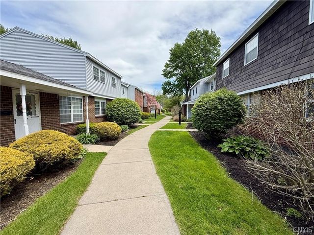 207 Highbridge Street 9, Manlius, NY 13066