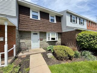 207 Highbridge Street 9, Manlius, NY 13066