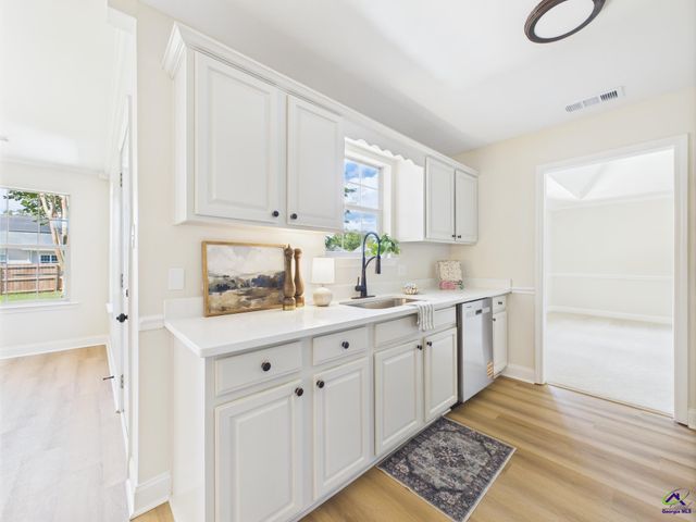 128 Holly Pointe, Warner Robins, GA 31088