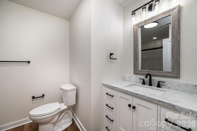 1721 Songbird Court SE, Lenoir, NC 28645