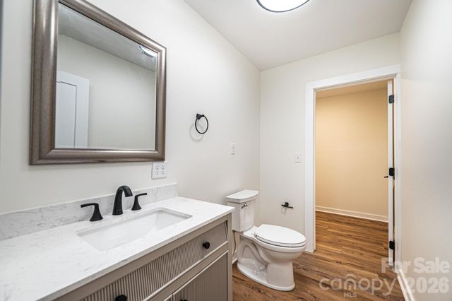 1721 Songbird Court SE, Lenoir, NC 28645