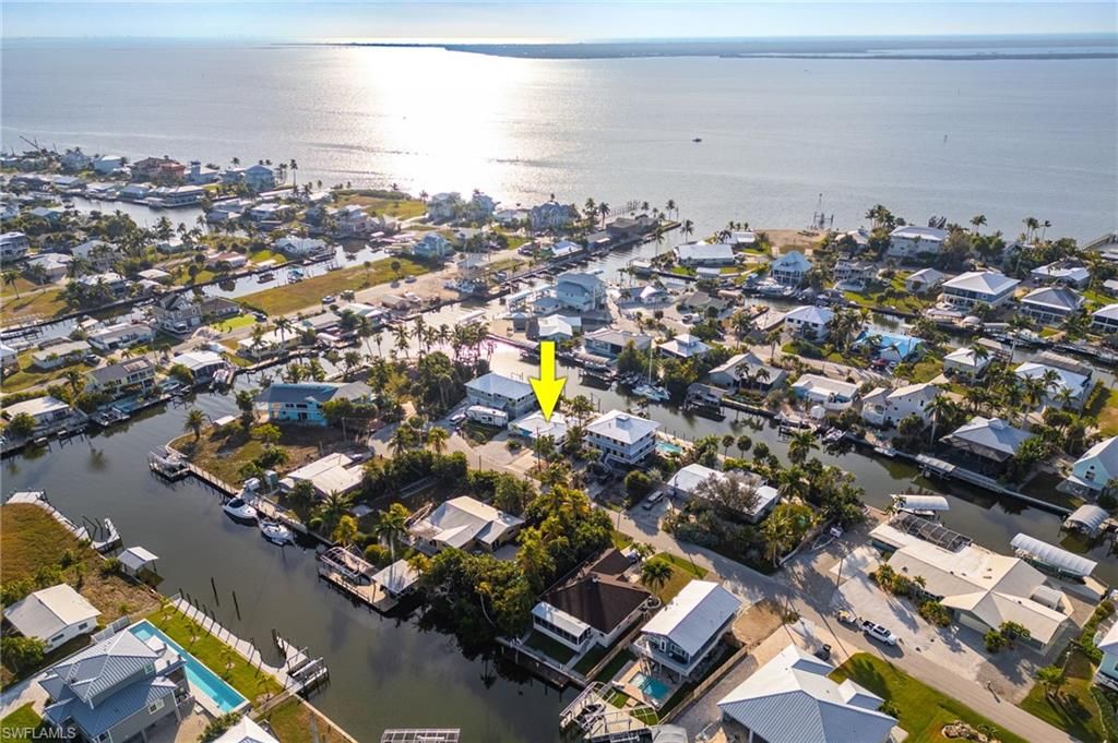 3571 Emerald AVE, ST. JAMES CITY, FL 33956 — photo 2