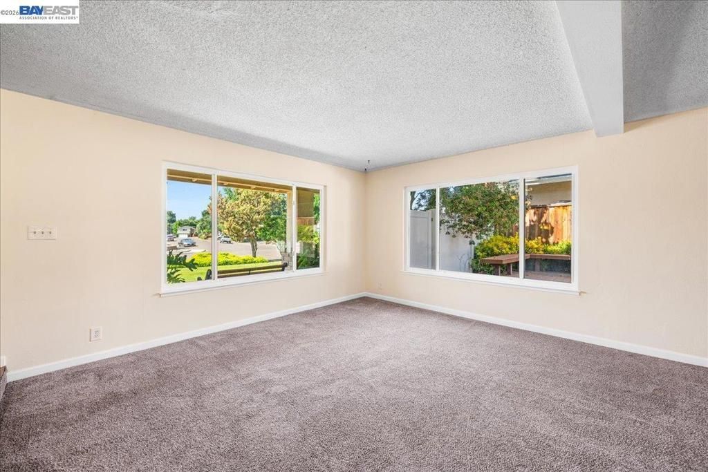 Image 10 of property listing at 5451 Delia Way, Livermore, CA 94550
