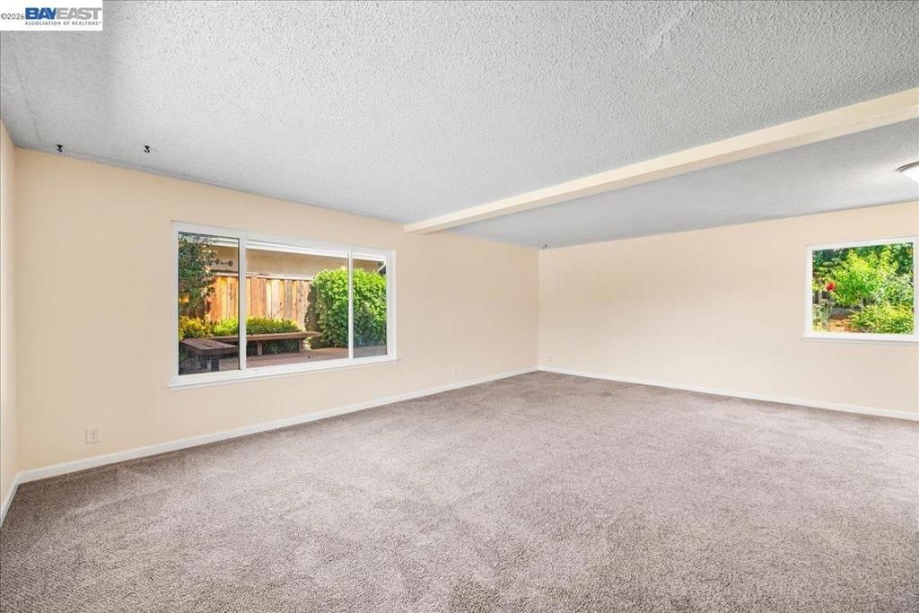 Image 11 of property listing at 5451 Delia Way, Livermore, CA 94550