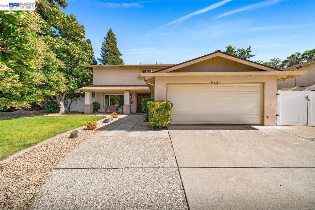 Image 2 of property listing at 5451 Delia Way, Livermore, CA 94550
