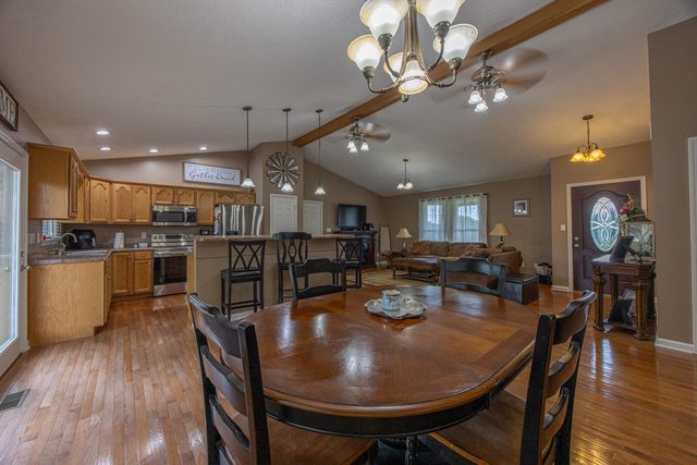 3011 N Middletown Road, Paris, KY 40361