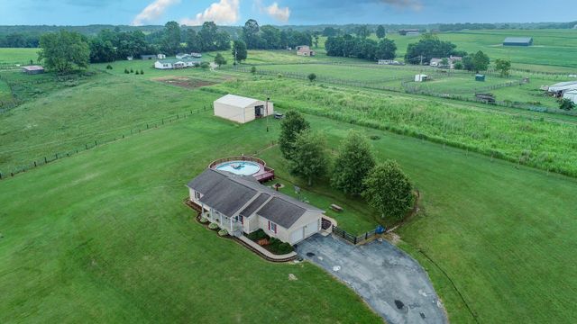 3011 N Middletown Road, Paris, KY 40361