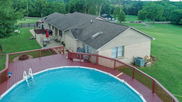 3011 N Middletown Road, Paris, KY 40361