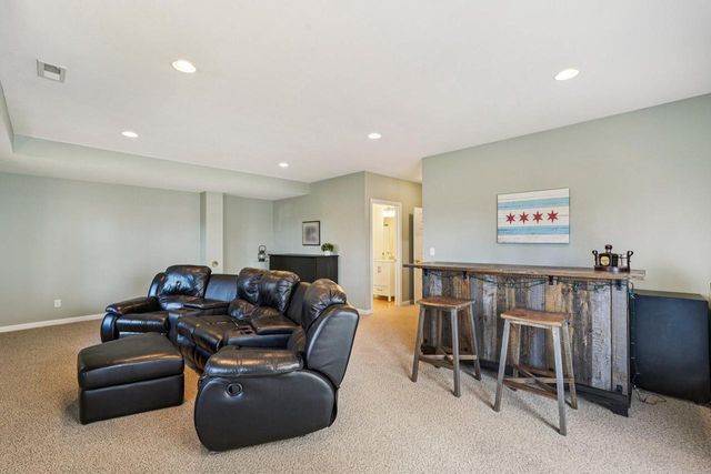 130 West STREET, Lake Geneva, WI 53147