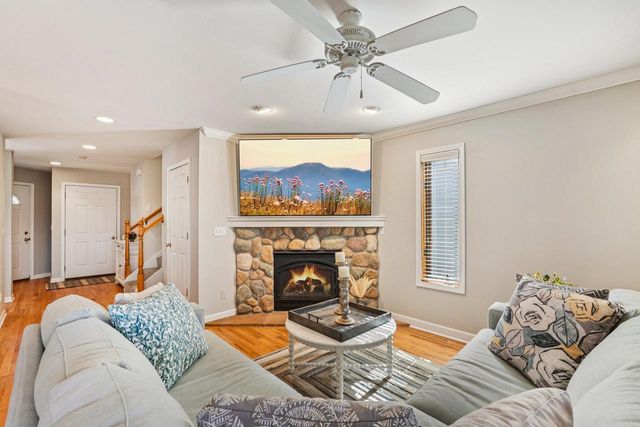 130 West STREET, Lake Geneva, WI 53147