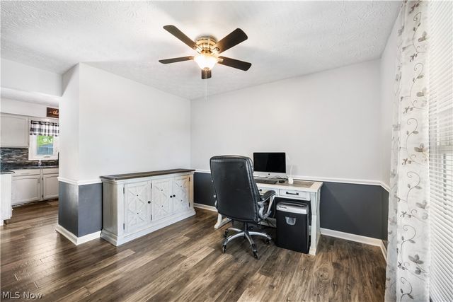 11599 Hoover Avenue NW, Uniontown, OH 44685