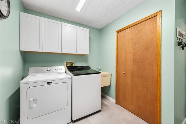 11599 Hoover Avenue NW, Uniontown, OH 44685