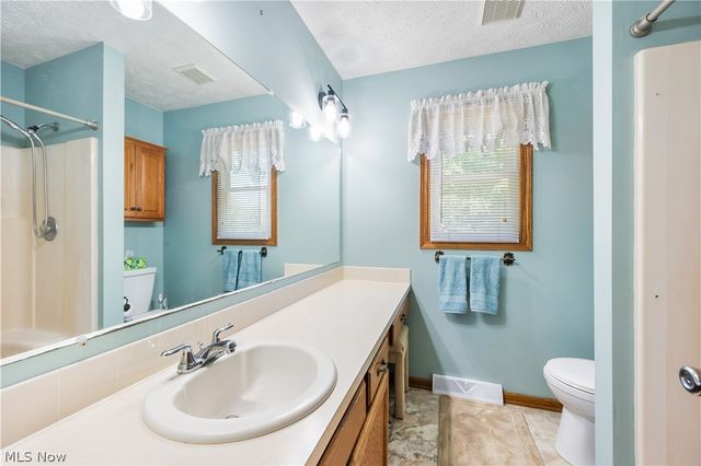 11599 Hoover Avenue NW, Uniontown, OH 44685