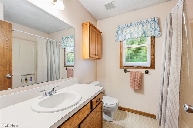 11599 Hoover Avenue NW, Uniontown, OH 44685