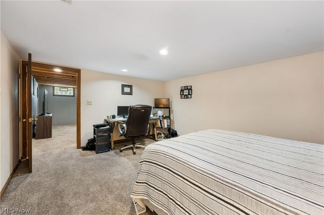 11599 Hoover Avenue NW, Uniontown, OH 44685