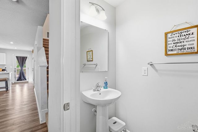 109 Sunrise Lane, New Richmond, OH 45157