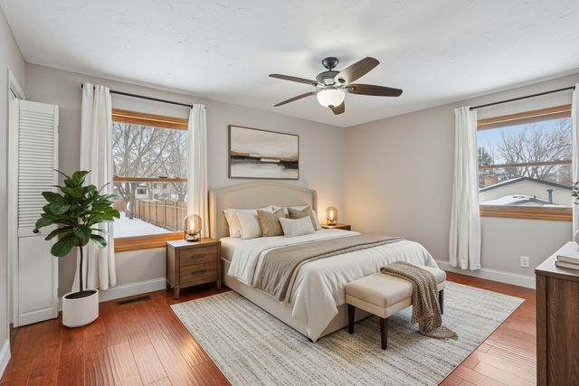 3109 Red Oak Circle N, Burnsville, MN 55337