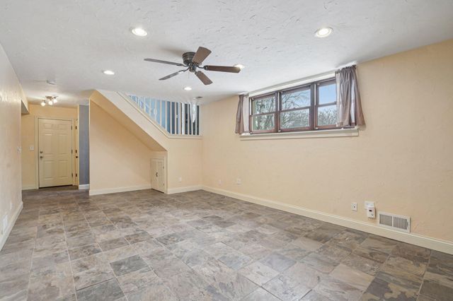 3109 Red Oak Circle N, Burnsville, MN 55337