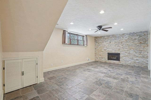 3109 Red Oak Circle N, Burnsville, MN 55337