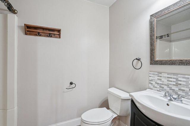 3109 Red Oak Circle N, Burnsville, MN 55337