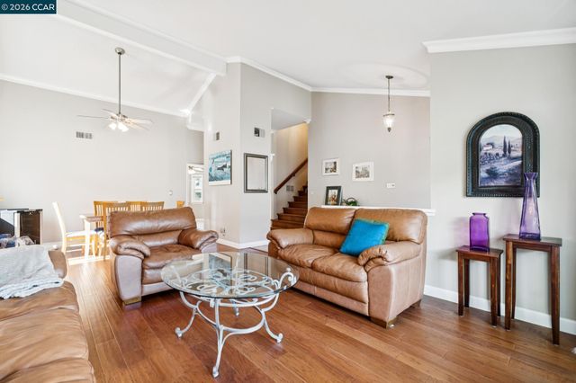 1014 Veterans Ct, Martinez, CA 94553