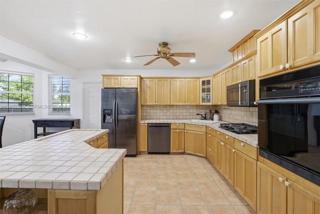 245 Lenape Dr, Miami Springs, FL 33166