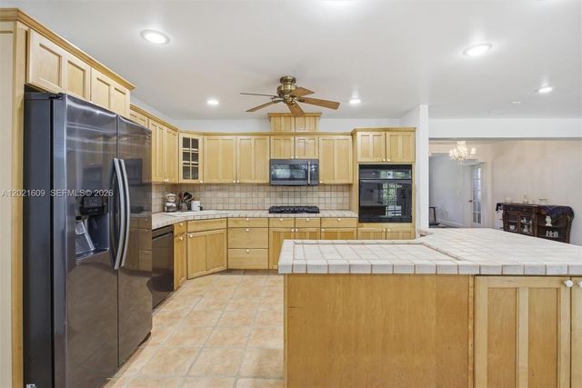 245 Lenape Dr, Miami Springs, FL 33166