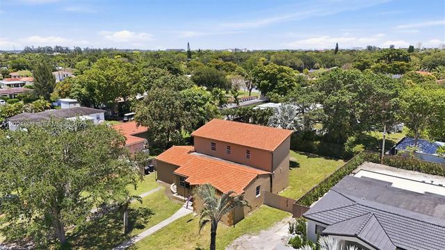 245 Lenape Dr, Miami Springs, FL 33166