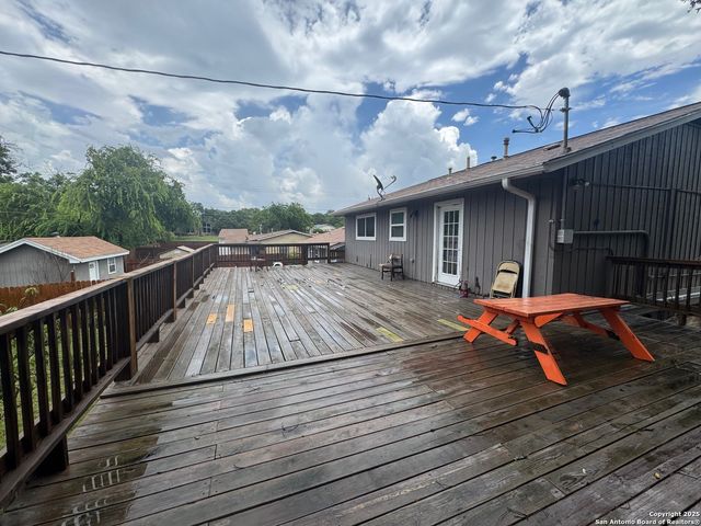 1011 Mount Riga, San Antonio, TX 78213