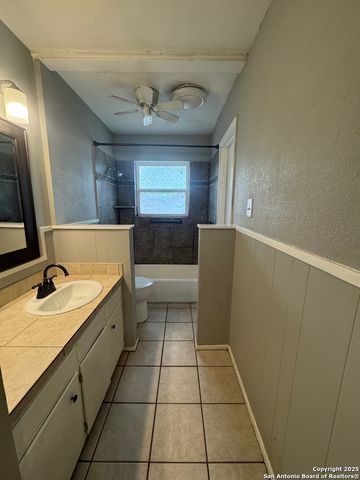1011 Mount Riga, San Antonio, TX 78213
