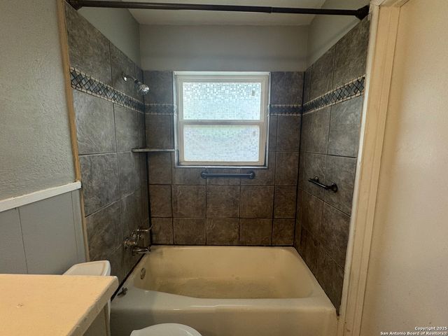 1011 Mount Riga, San Antonio, TX 78213