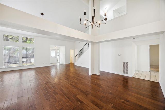 13004 Sinton LN, Austin, TX 78729