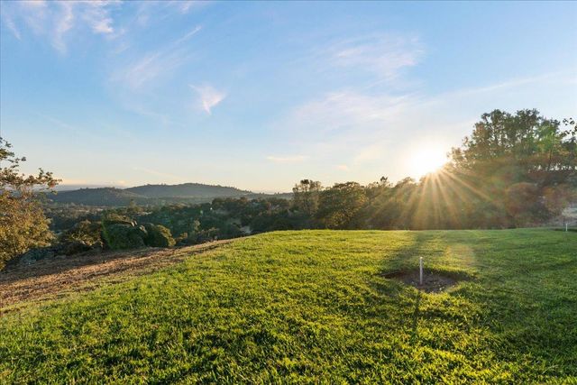 11289 Hutto Rd, Smartsville, CA 95977